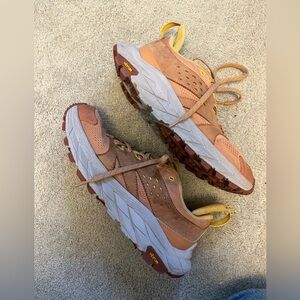 Hoka Anacapa Breeze Low Sneakers Women’s Size 7.5